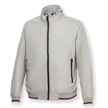 Czym są ubrania outdoorowe